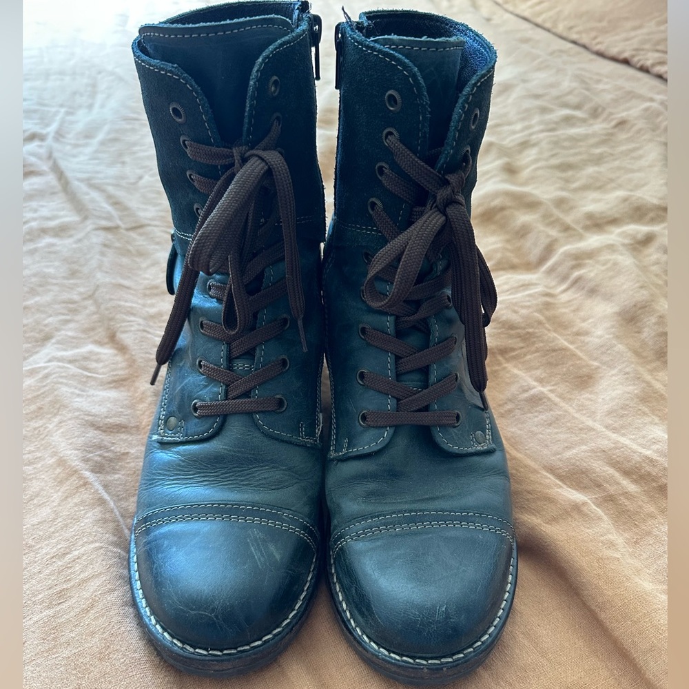 Taos Crave Leather Boots